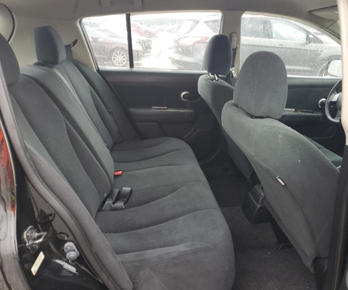 2012 Nissan Versa - Image 10