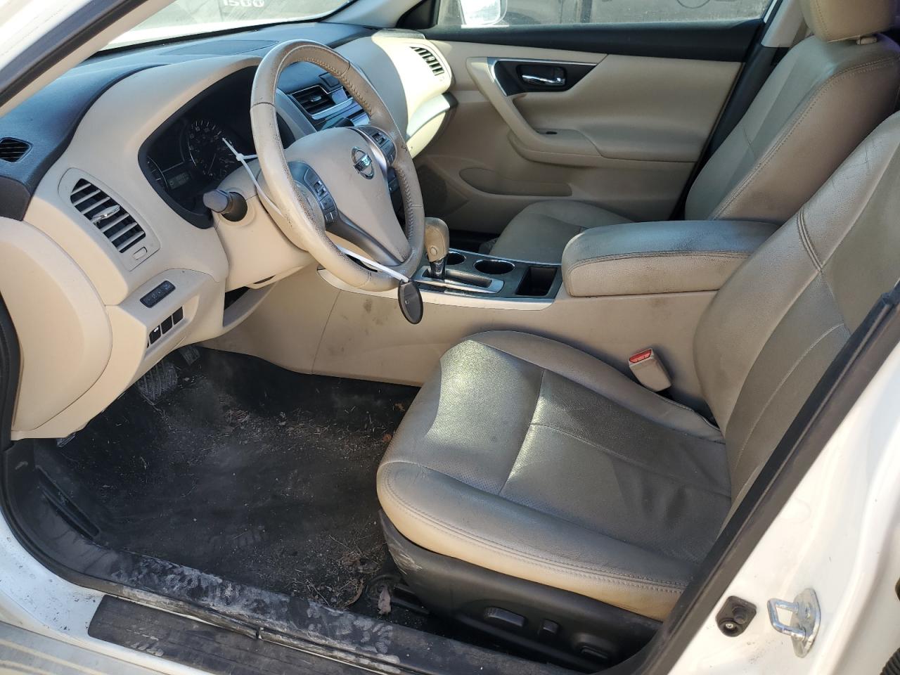 2015 Nissan Altima - Image 7