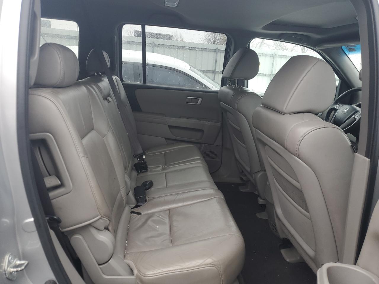 2011 Honda Pilot - Image 11