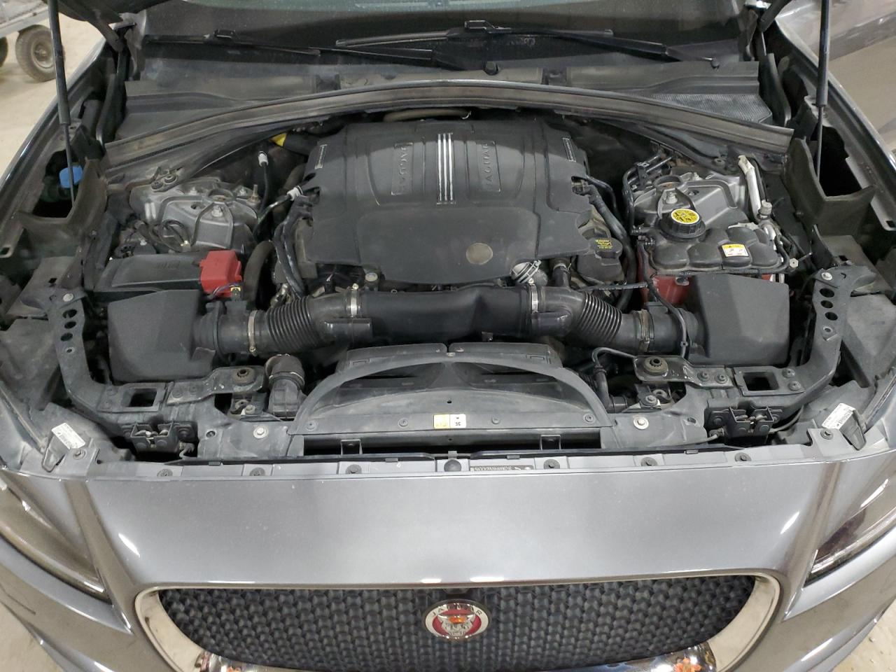2017 Jaguar F-Pace - Image 12