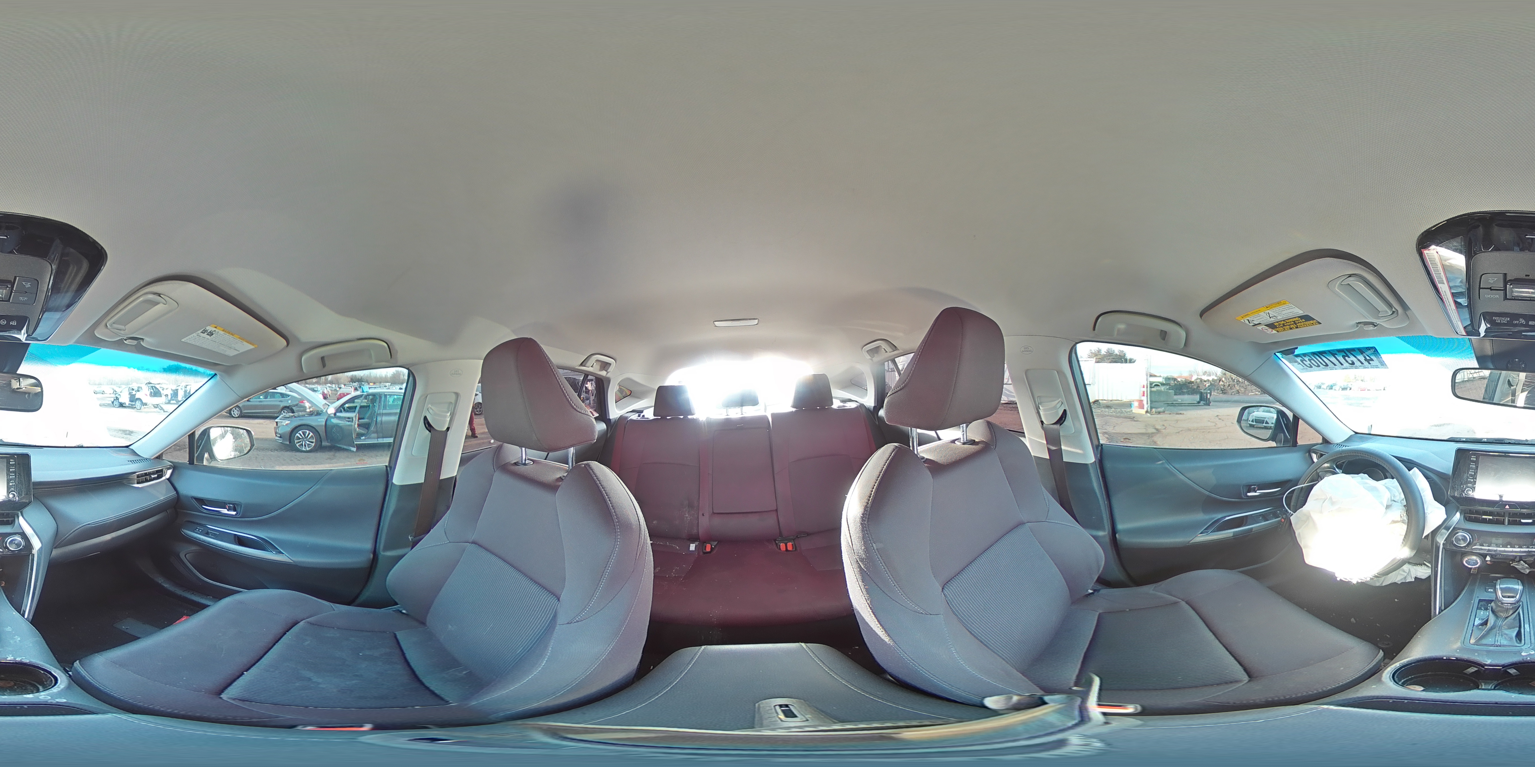 2021 Toyota Venza - Image 14