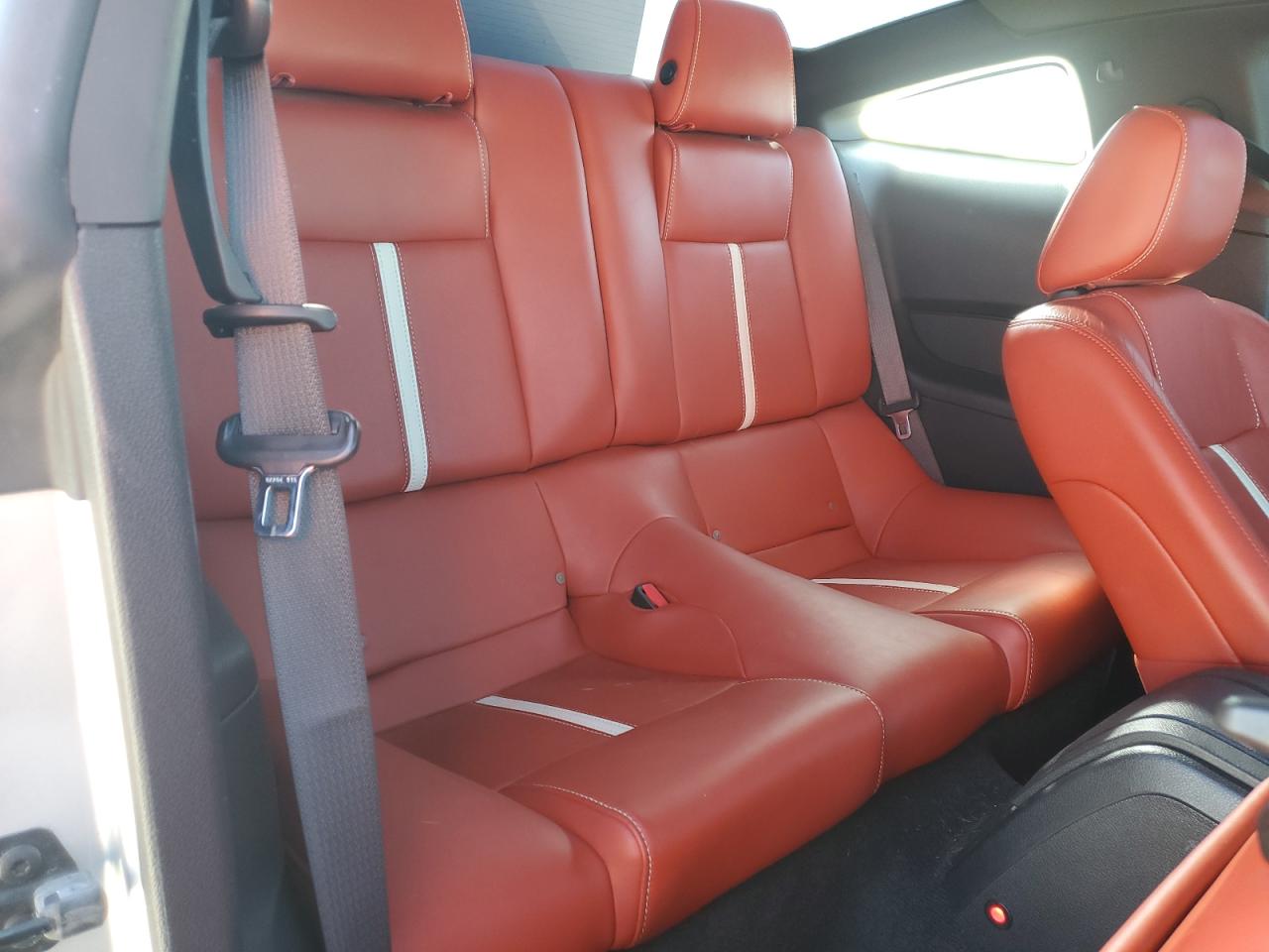 2011 Ford Mustang - Image 11