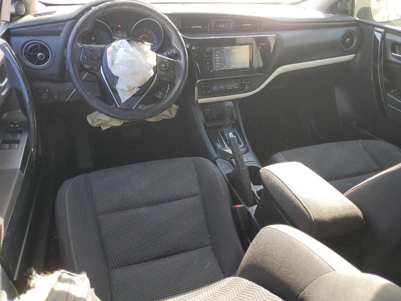 2017 Toyota Corolla - Image 8