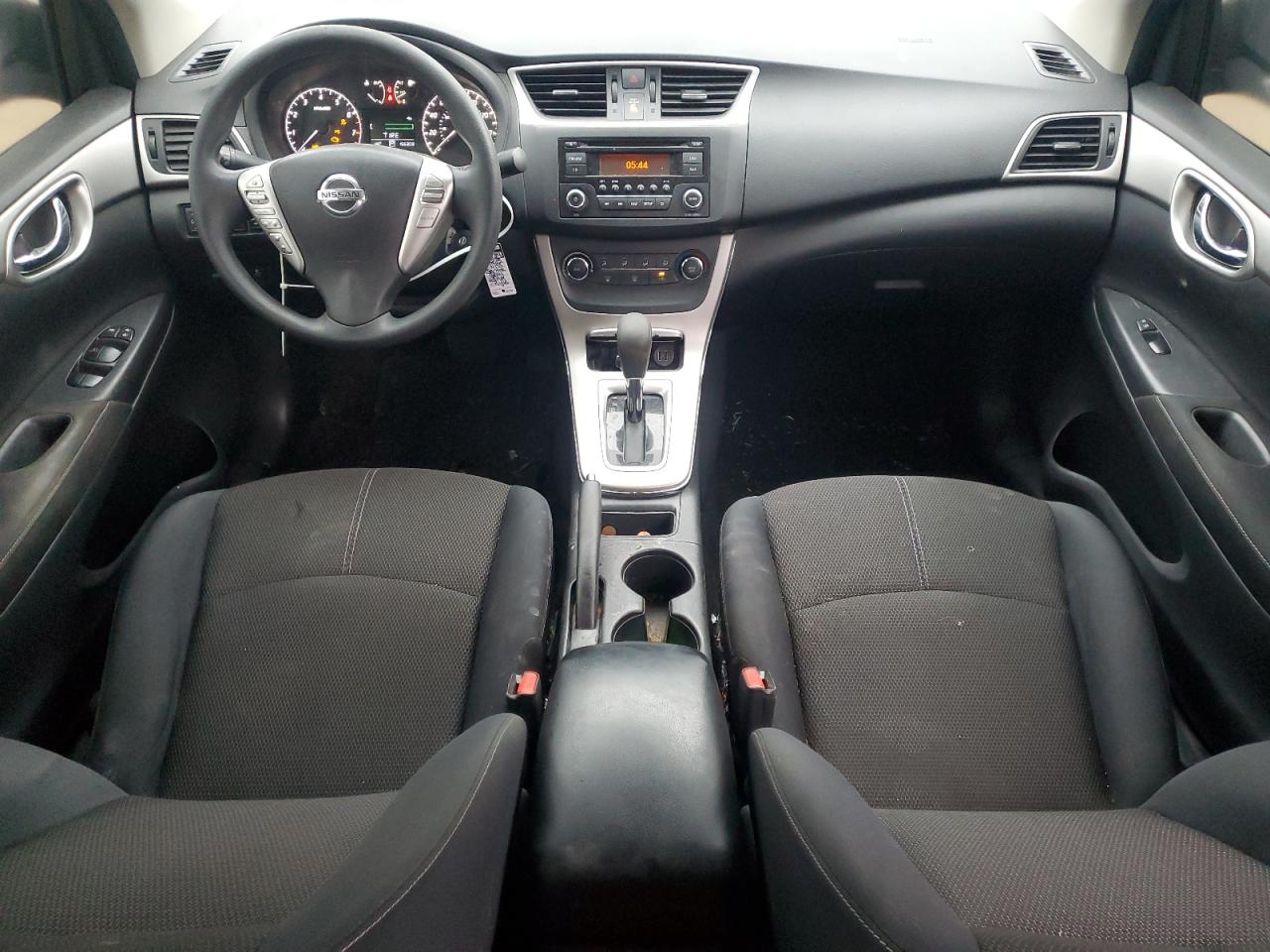 2015 Nissan Sentra - Image 8