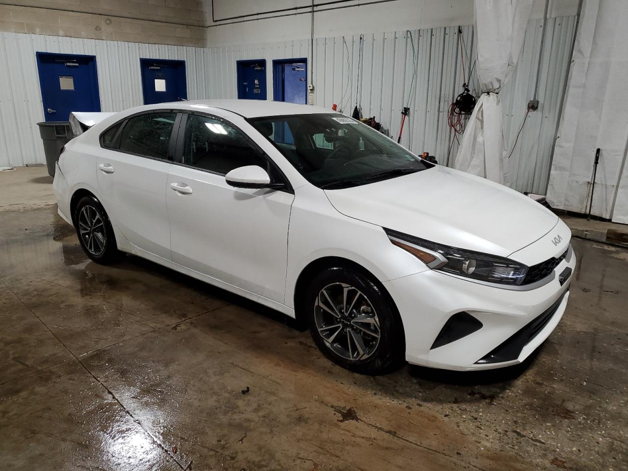 2024 Kia Forte - Image 4
