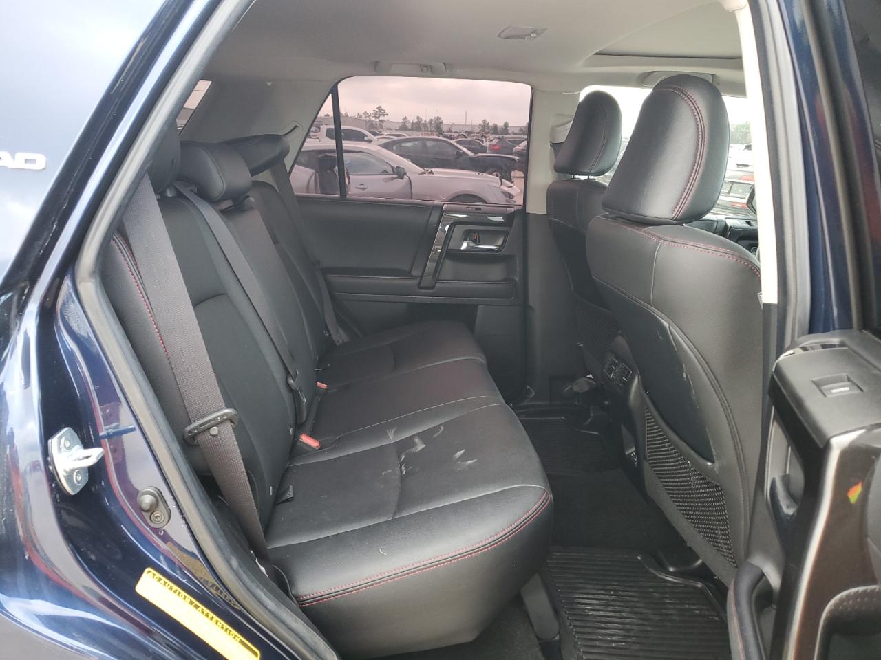 2020 Toyota 4Runner - Image 11
