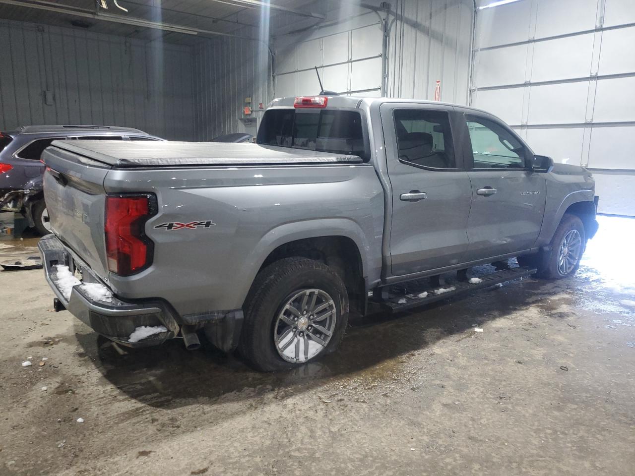 2024 Chevrolet Colorado - Image 3