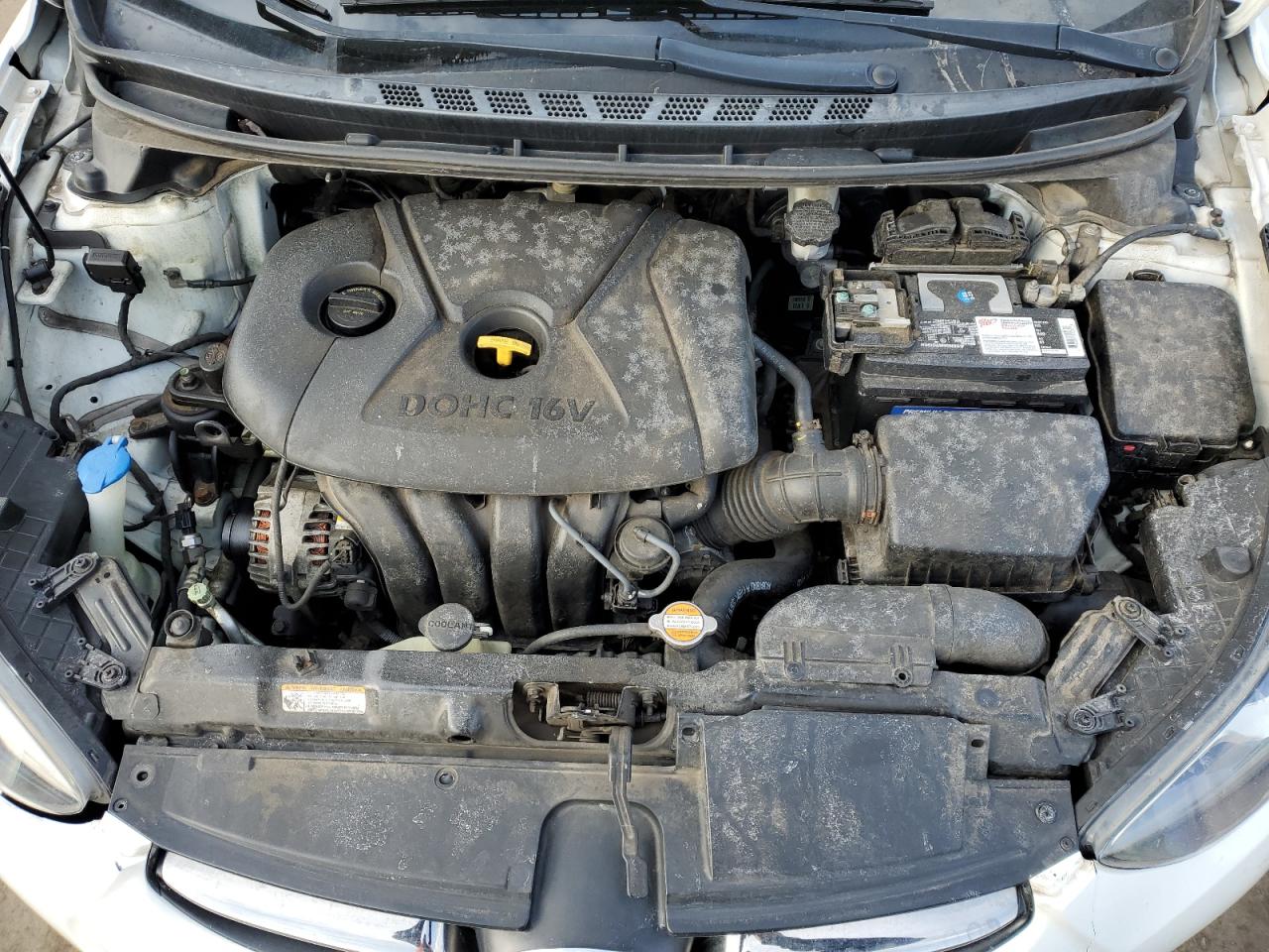 2012 Hyundai Elantra - Image 11