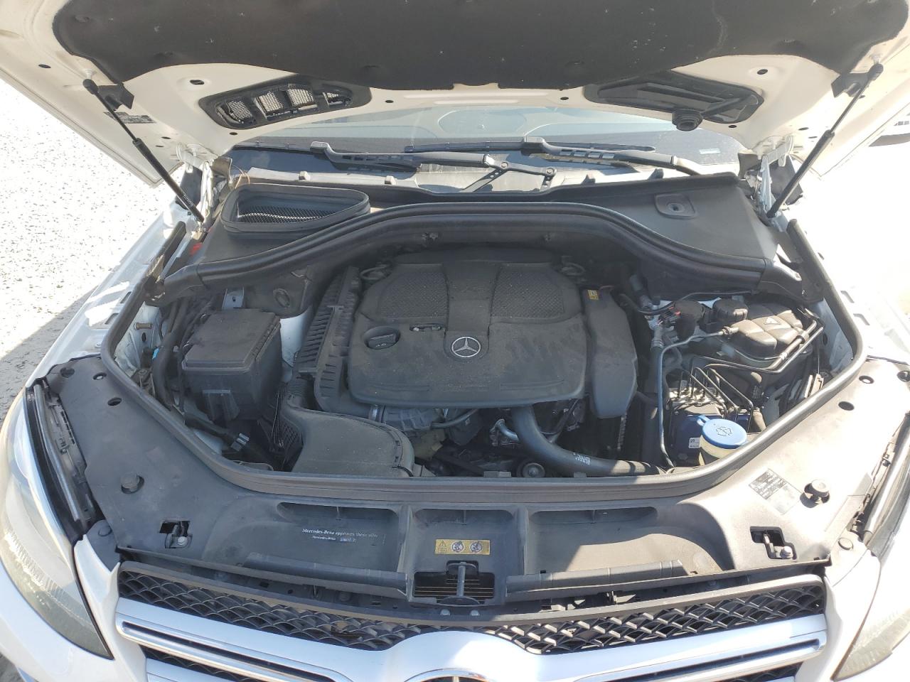 2016 Mercedes-Benz GLE - Image 13