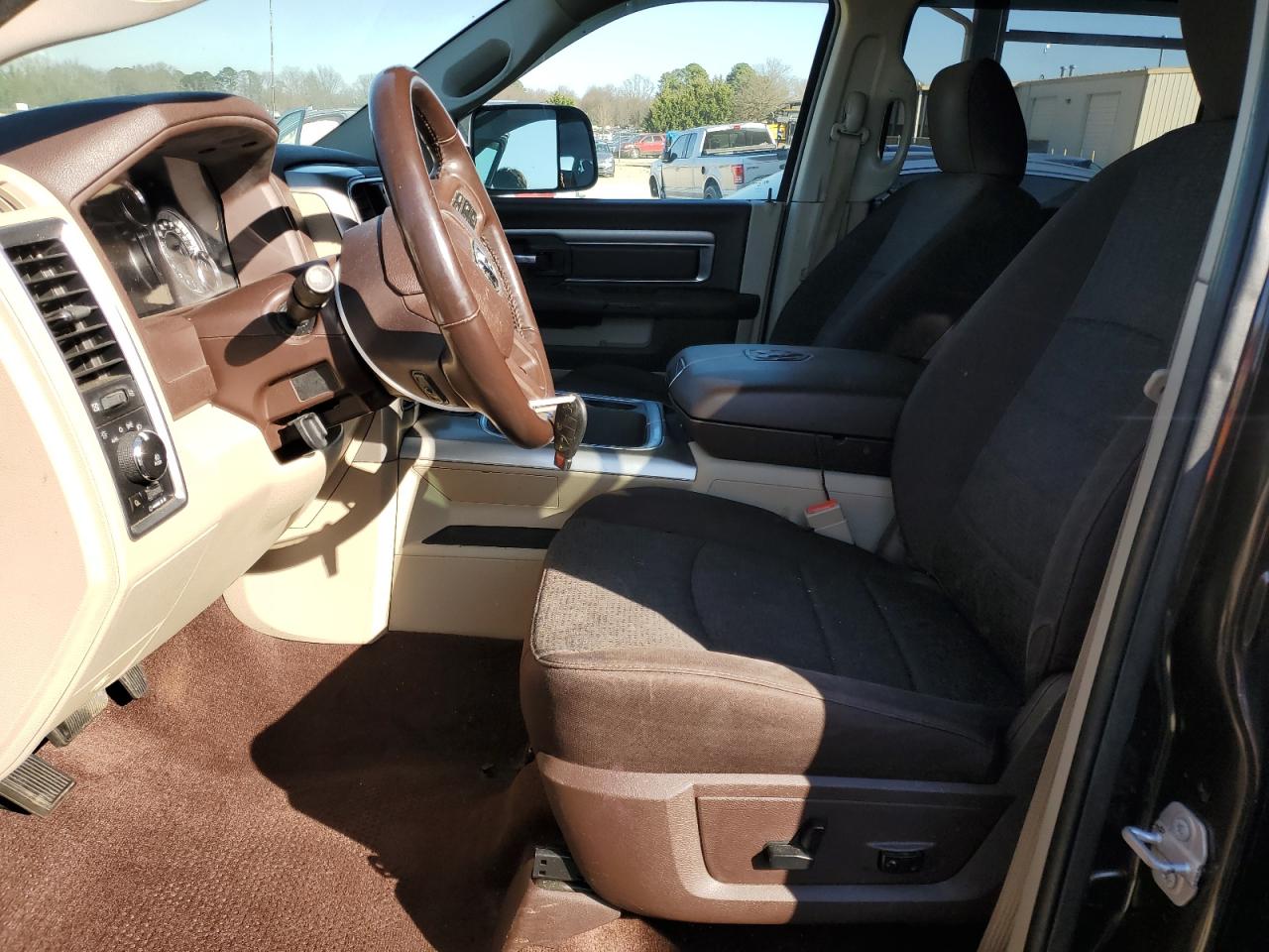 2017 RAM 1500 - Image 7