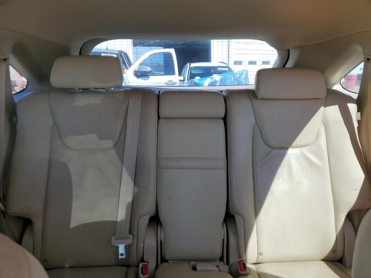 2010 Lexus RX - Image 10
