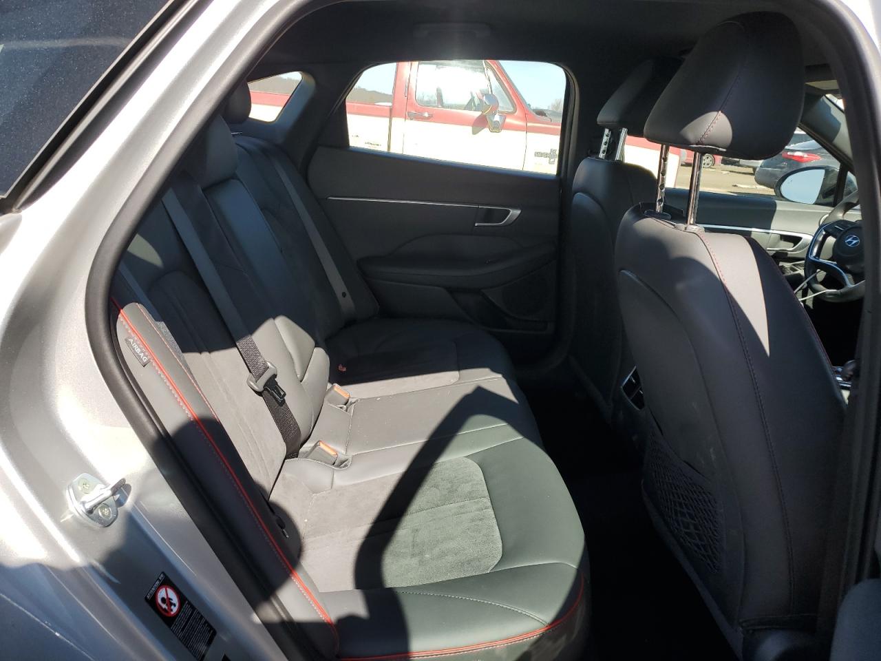 2020 Hyundai Sonata - Image 11