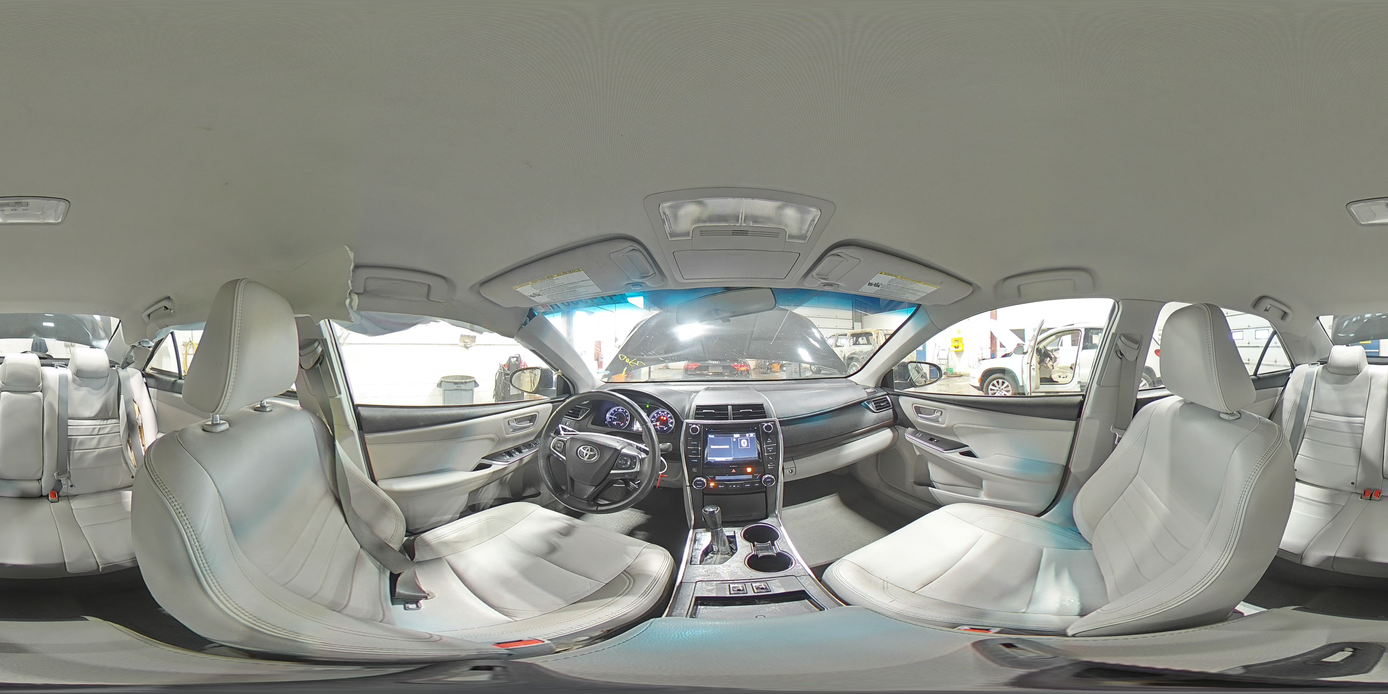 2017 Toyota Camry - Image 13