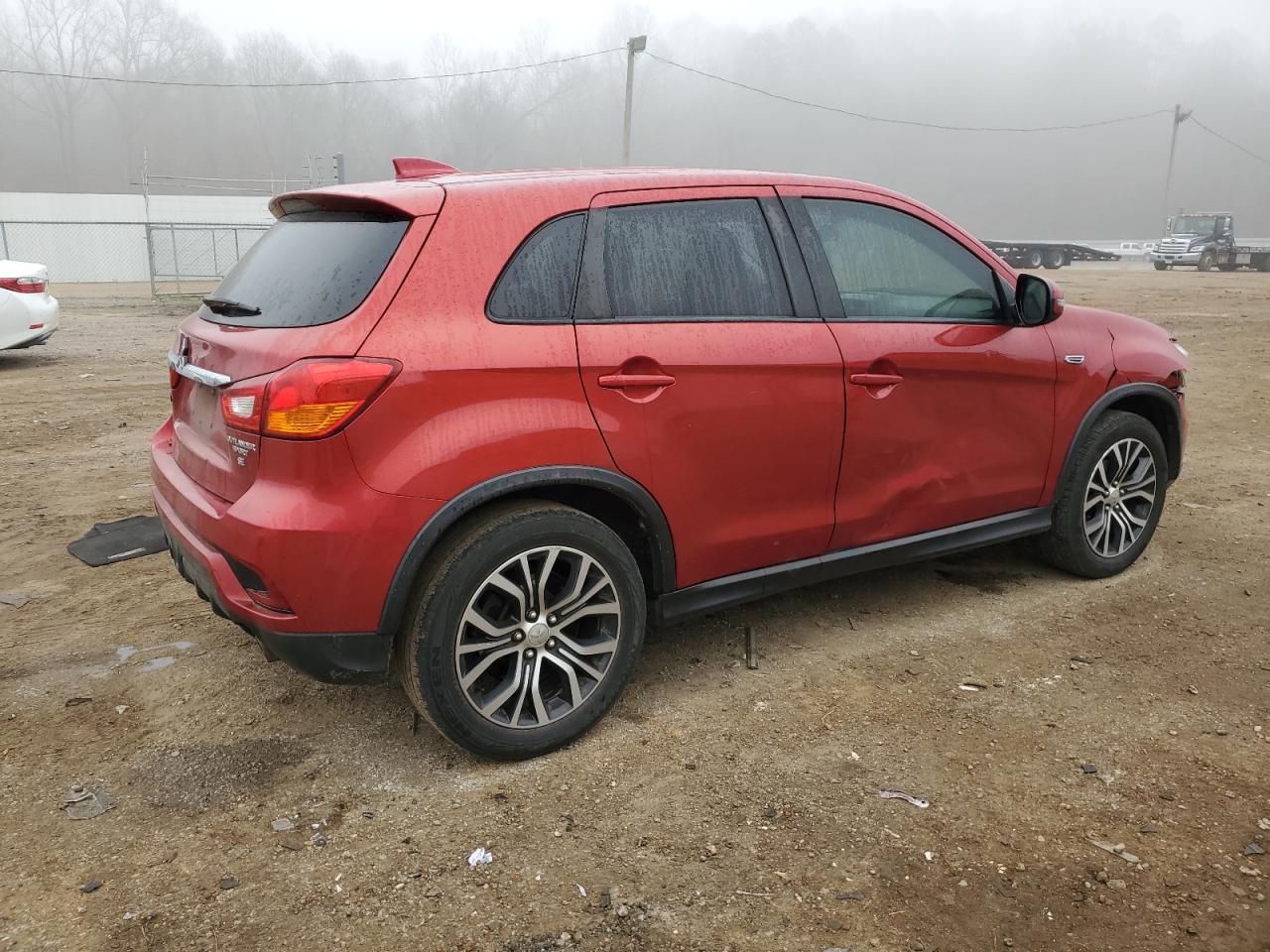 2019 Mitsubishi Outlander - Image 3
