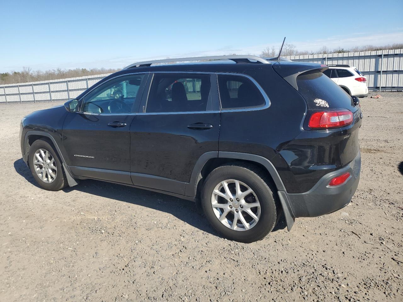 2018 Jeep Grand Cherokee - Image 2