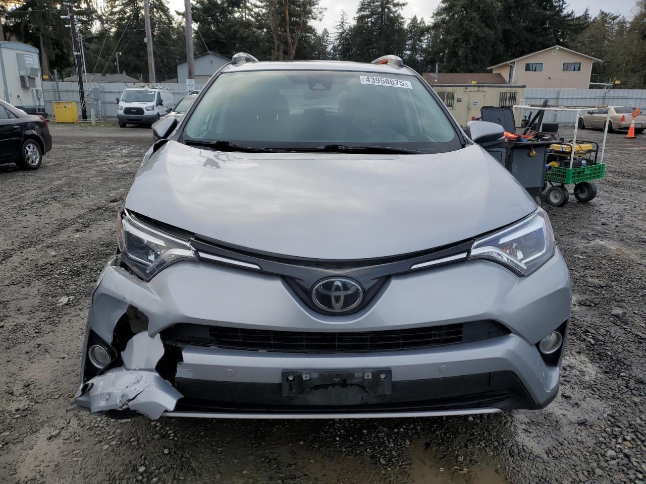 2016 Toyota RAV 4 - Image 5