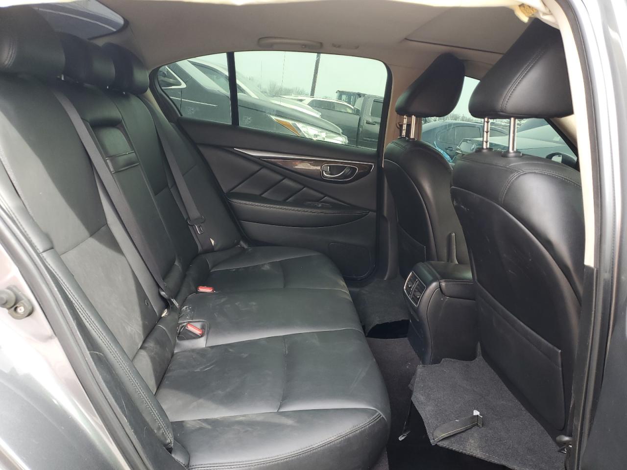 2018 Infiniti Q50 - Image 10