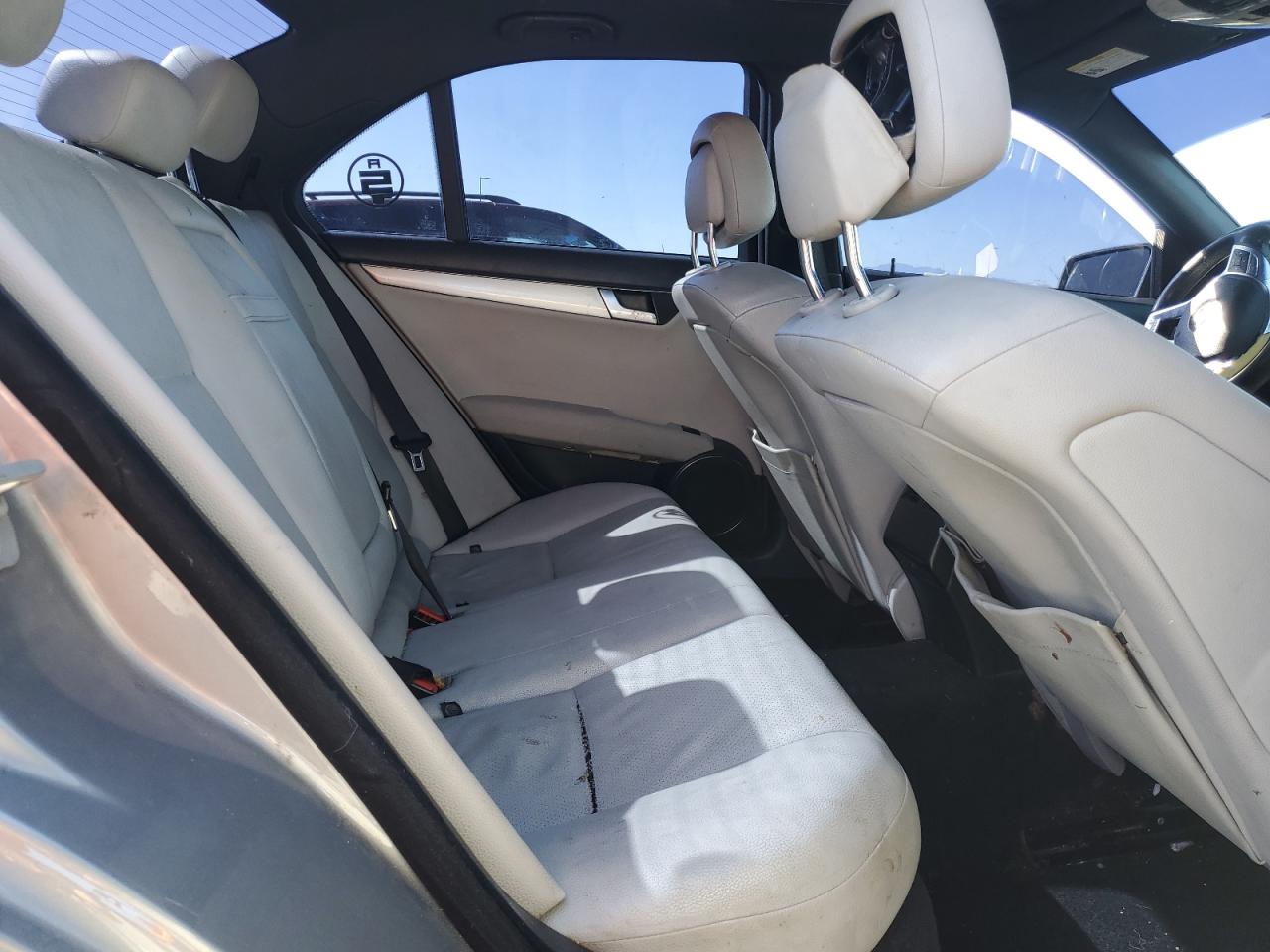 2012 Mercedes-Benz C-klasse - Image 11