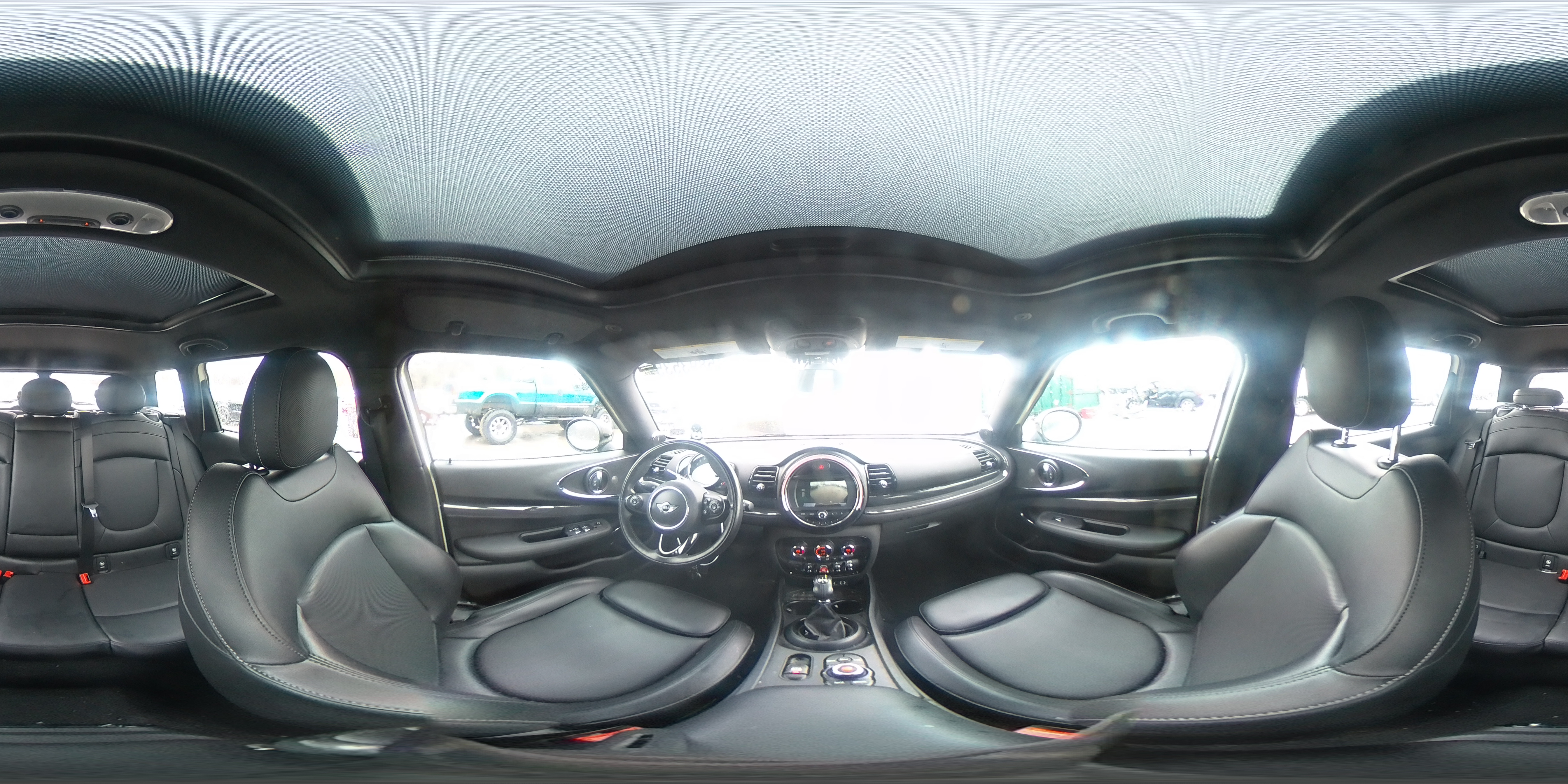 2018 MINI Cooper - Image 12
