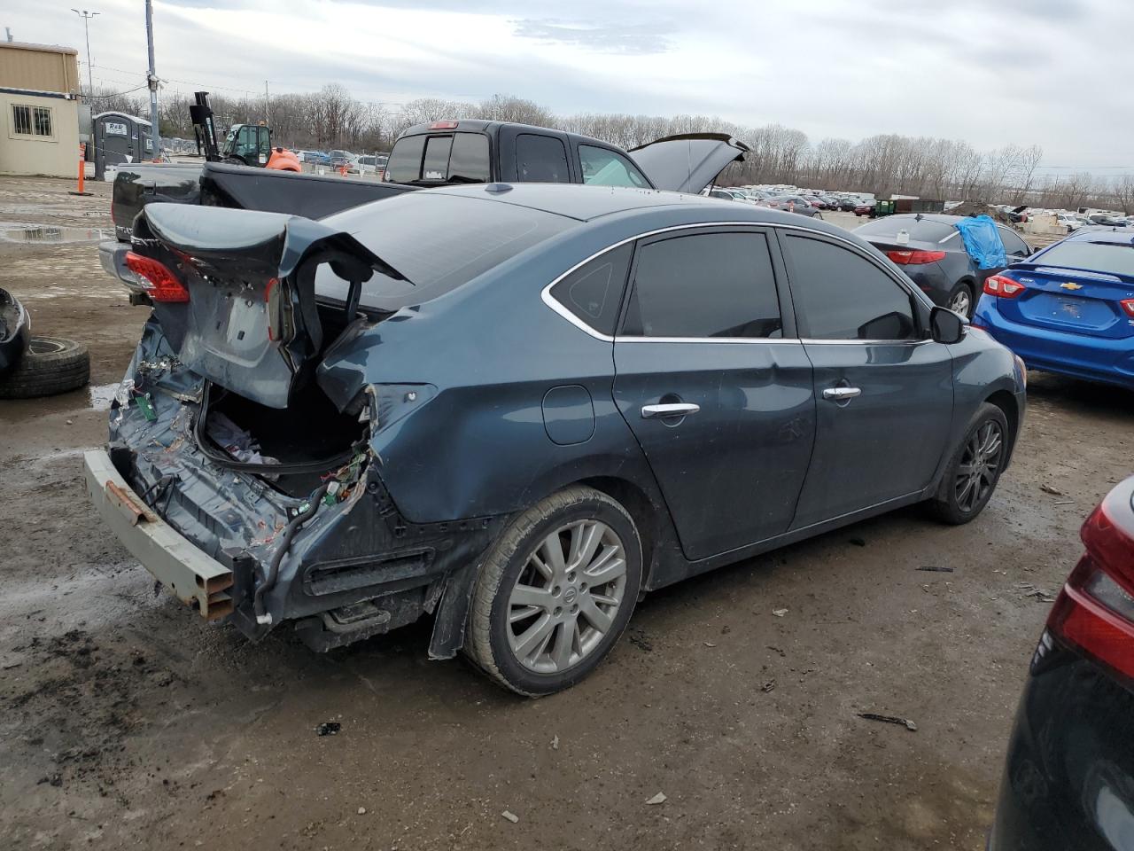 2015 Nissan Sentra - Image 3