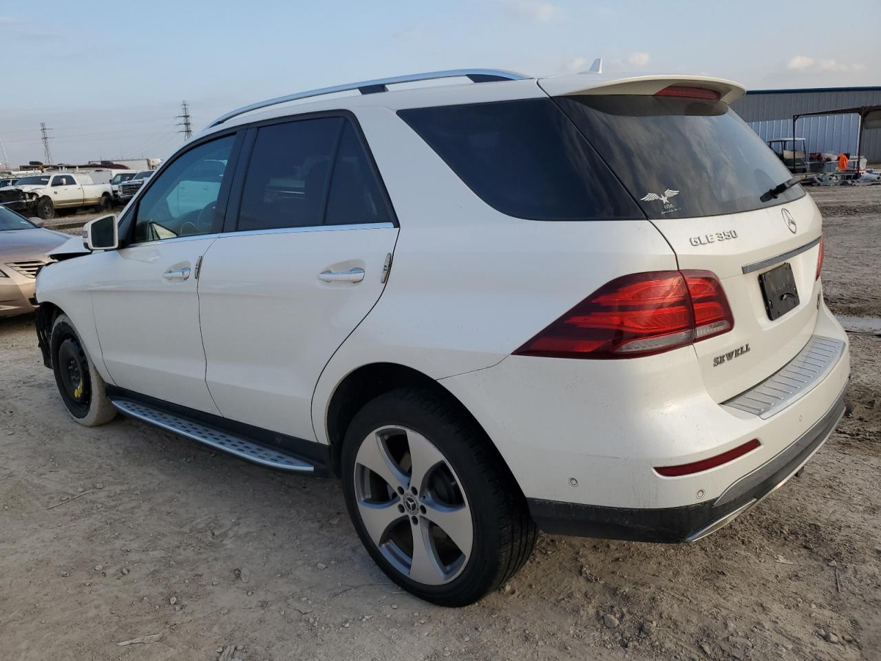 2018 Mercedes-Benz GLE - Image 2