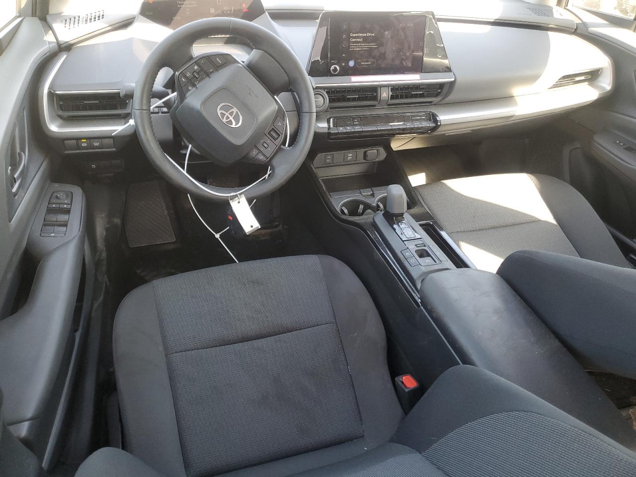 2024 Toyota Prius - Image 8