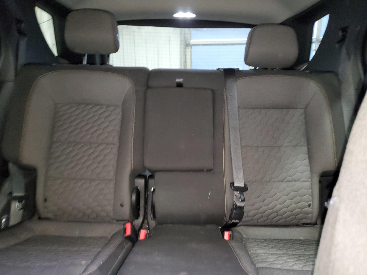 2018 Chevrolet Equinox - Image 10