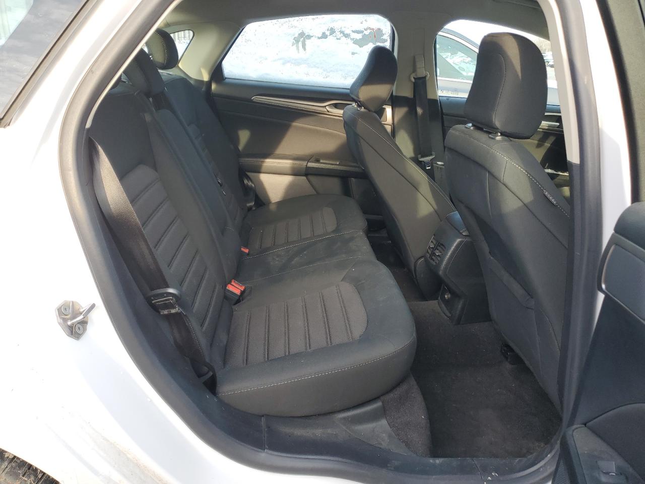 2020 Ford Fusion - Image 10