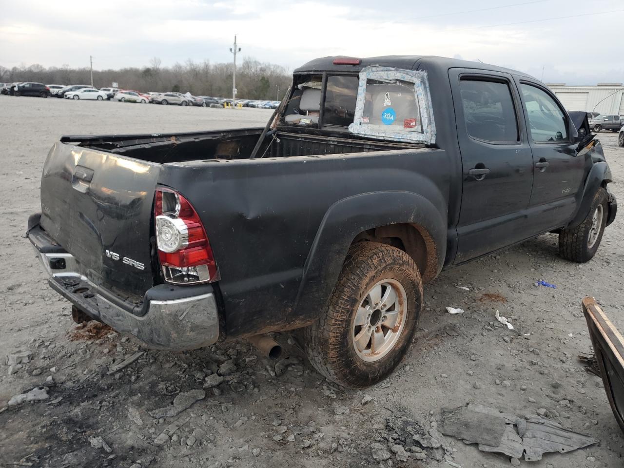 2011 Toyota Tacoma - Image 3