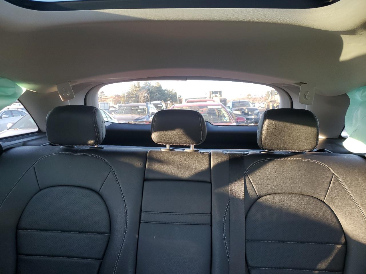 2016 Mercedes-Benz GLC - Image 10