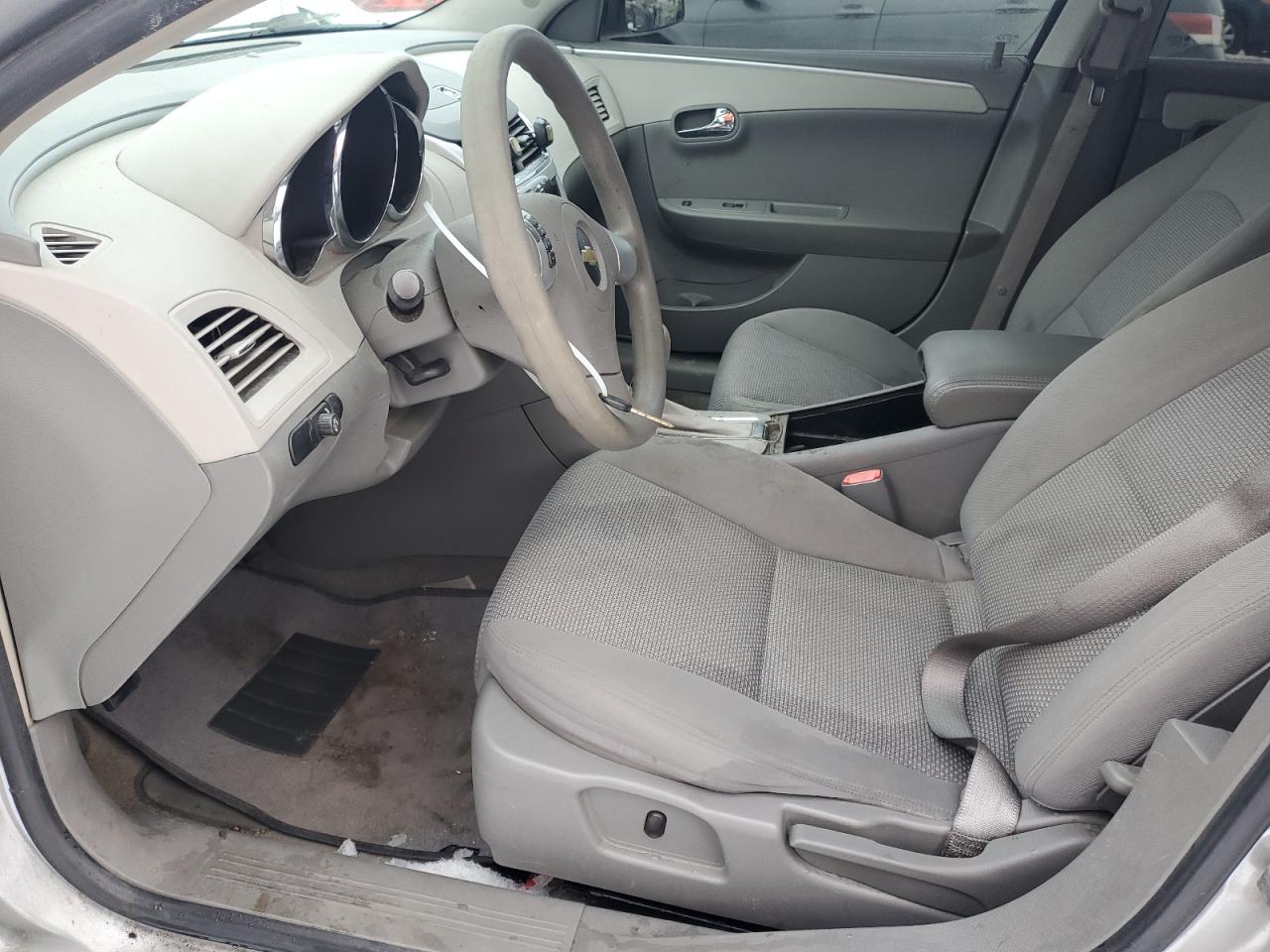 2009 Chevrolet Malibu - Image 7