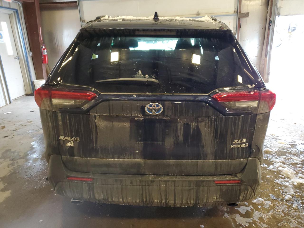 2021 Toyota RAV 4 - Image 6