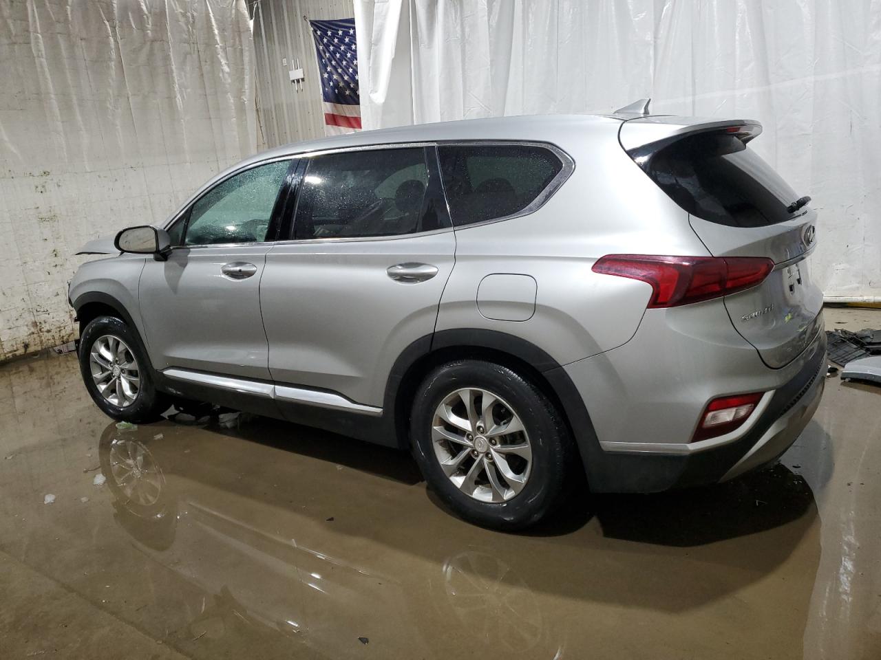 2020 Hyundai Santa Fe - Image 2