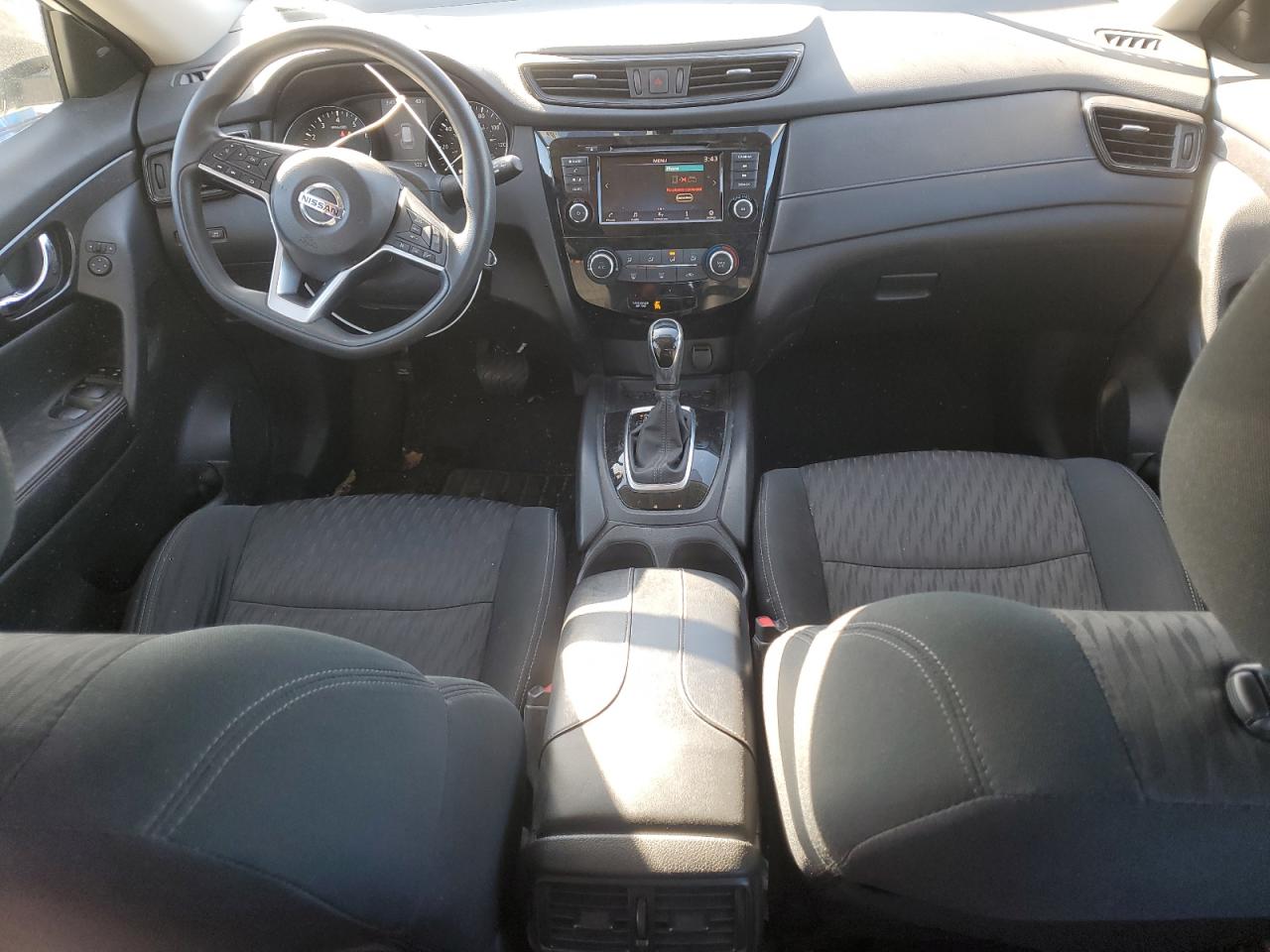 2018 Nissan Rogue - Image 8