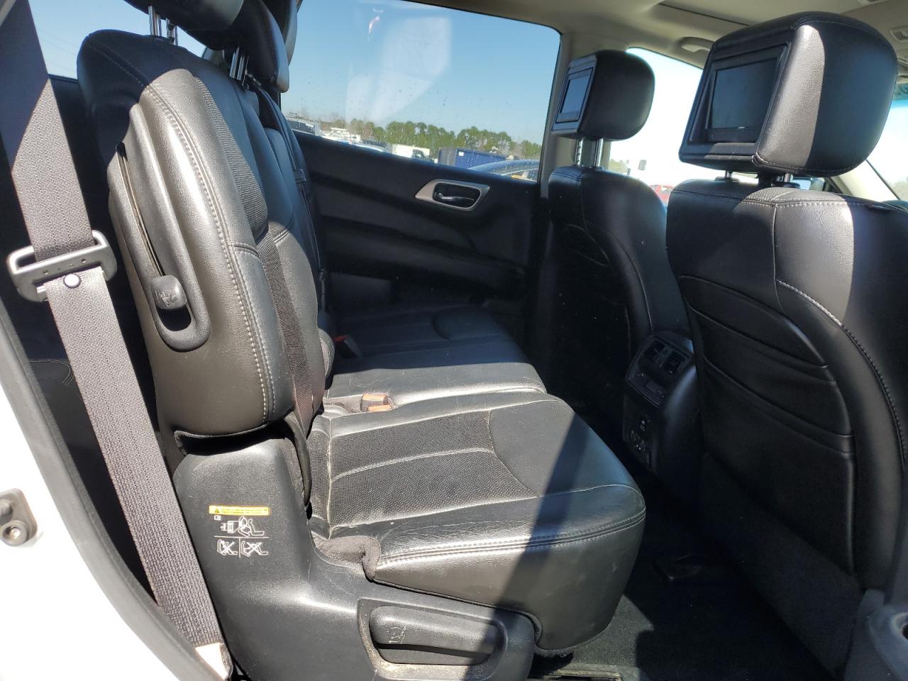 2013 Nissan Pathfinder - Image 11