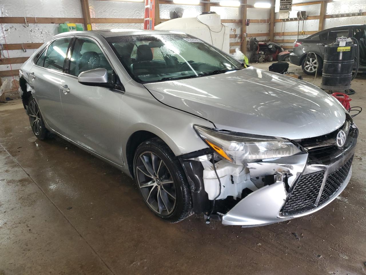 2016 Toyota Camry - Image 4