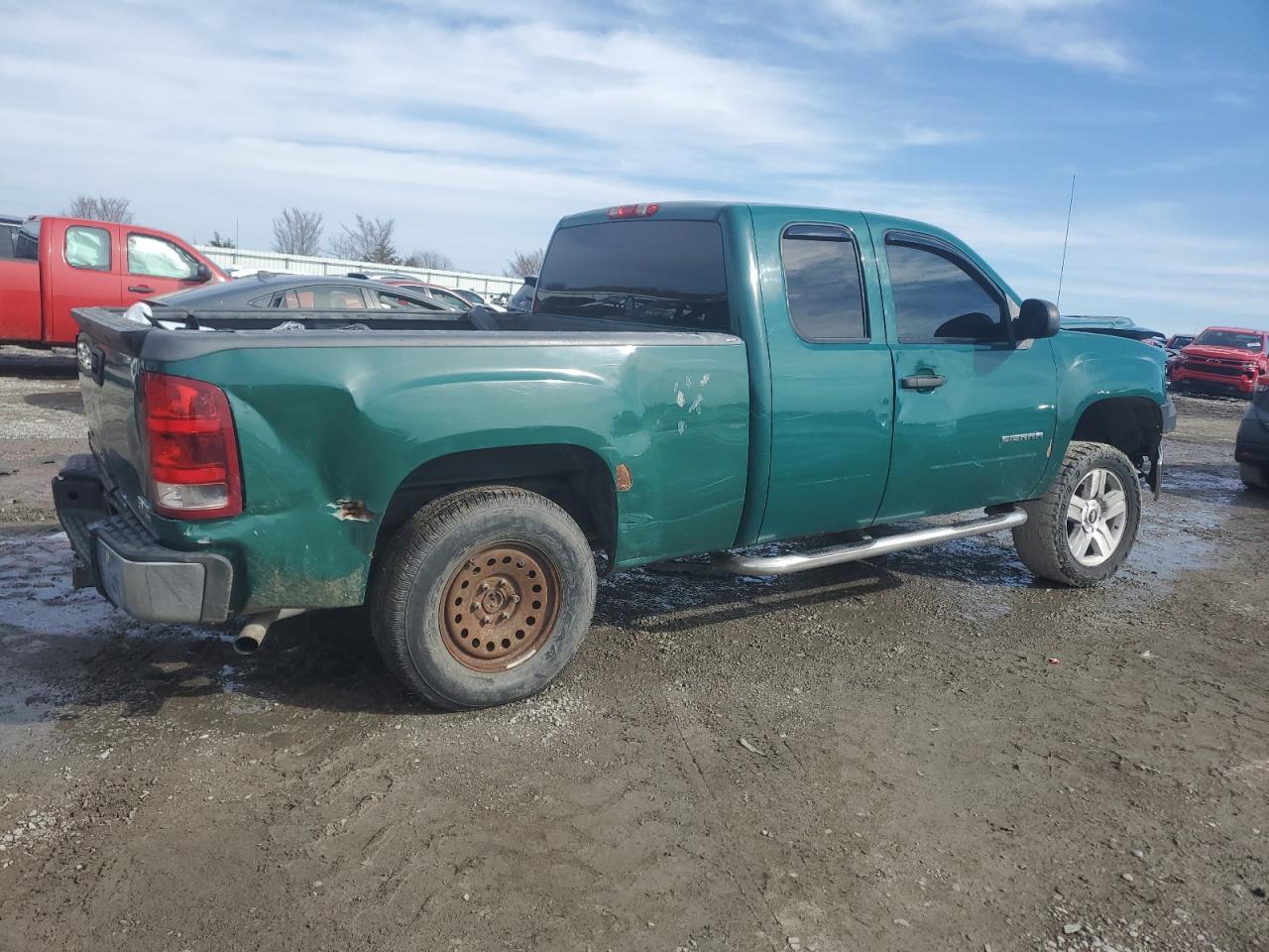 2010 GMC Sierra - Image 3