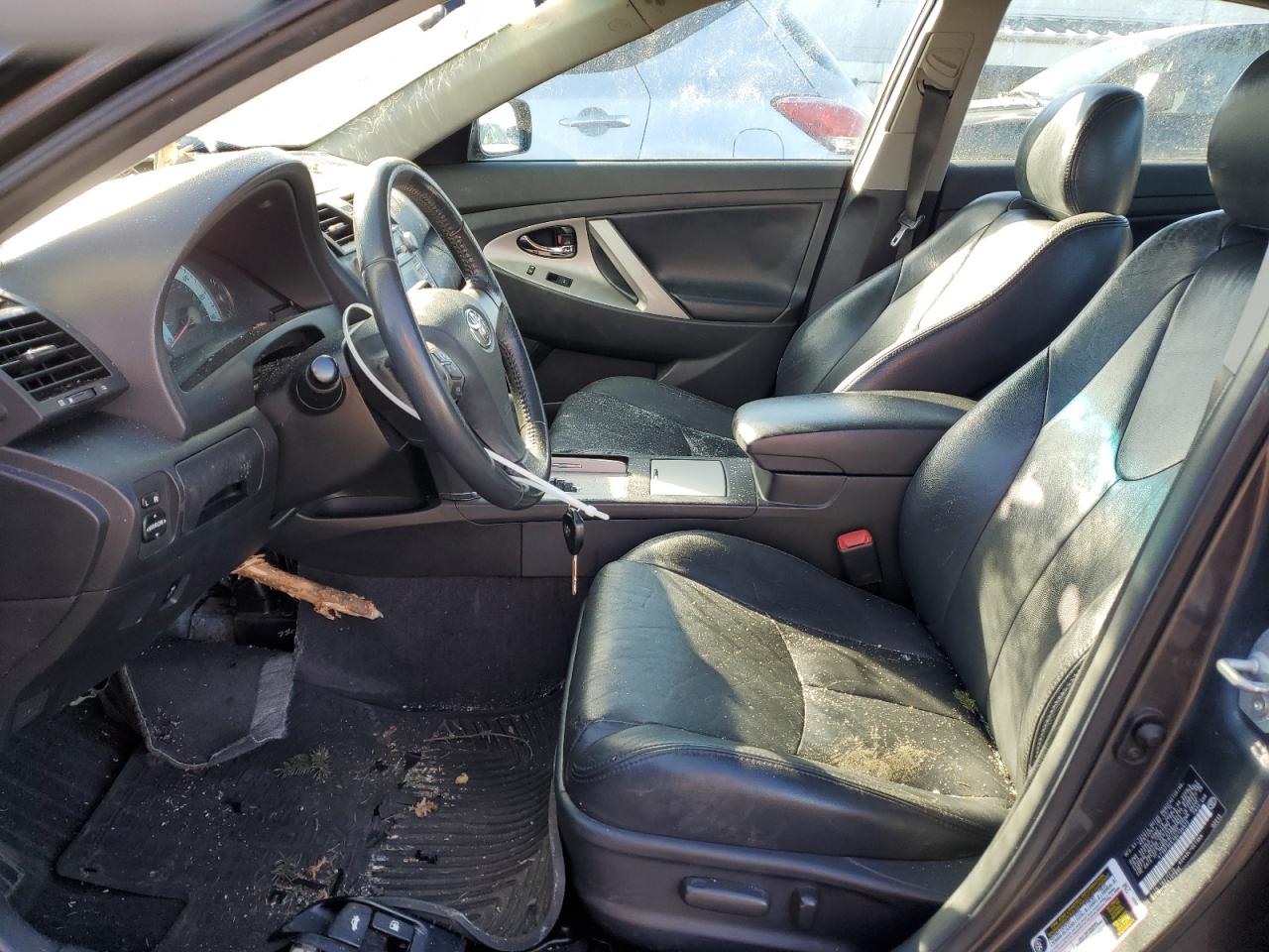 2011 Toyota Camry - Image 7