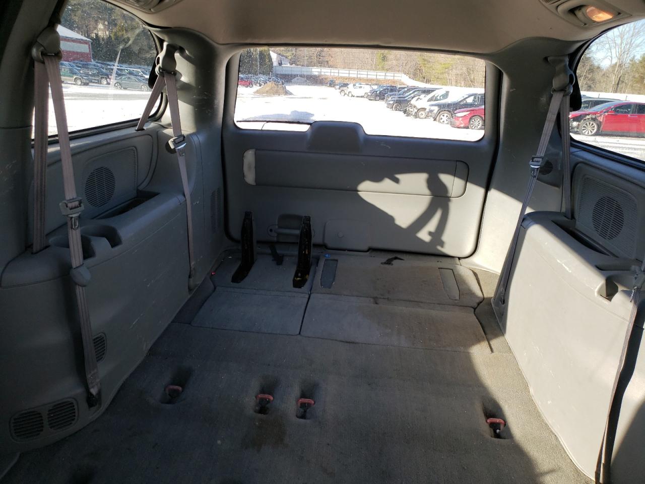 2005 Dodge Caravan - Image 10
