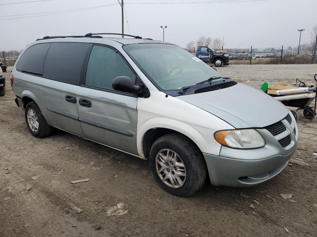 2004 Dodge Caravan - Image 4