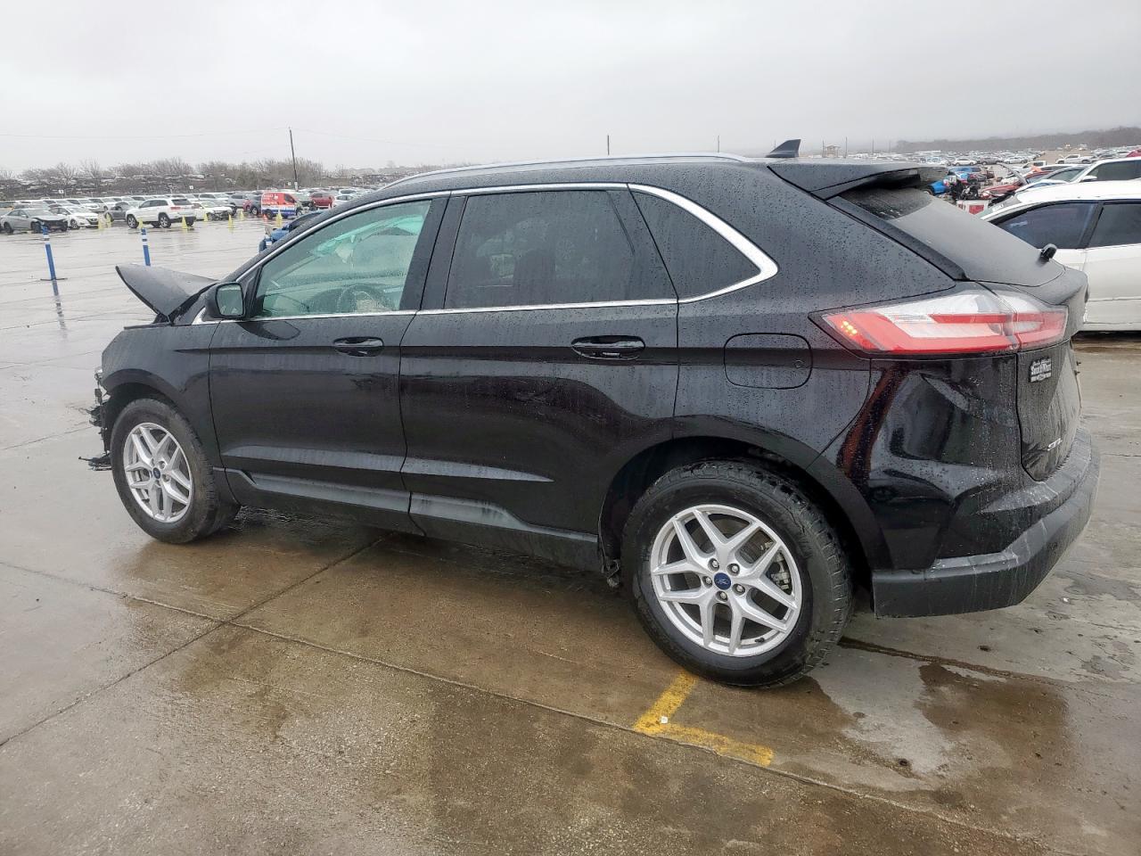 2023 Ford Edge - Image 2