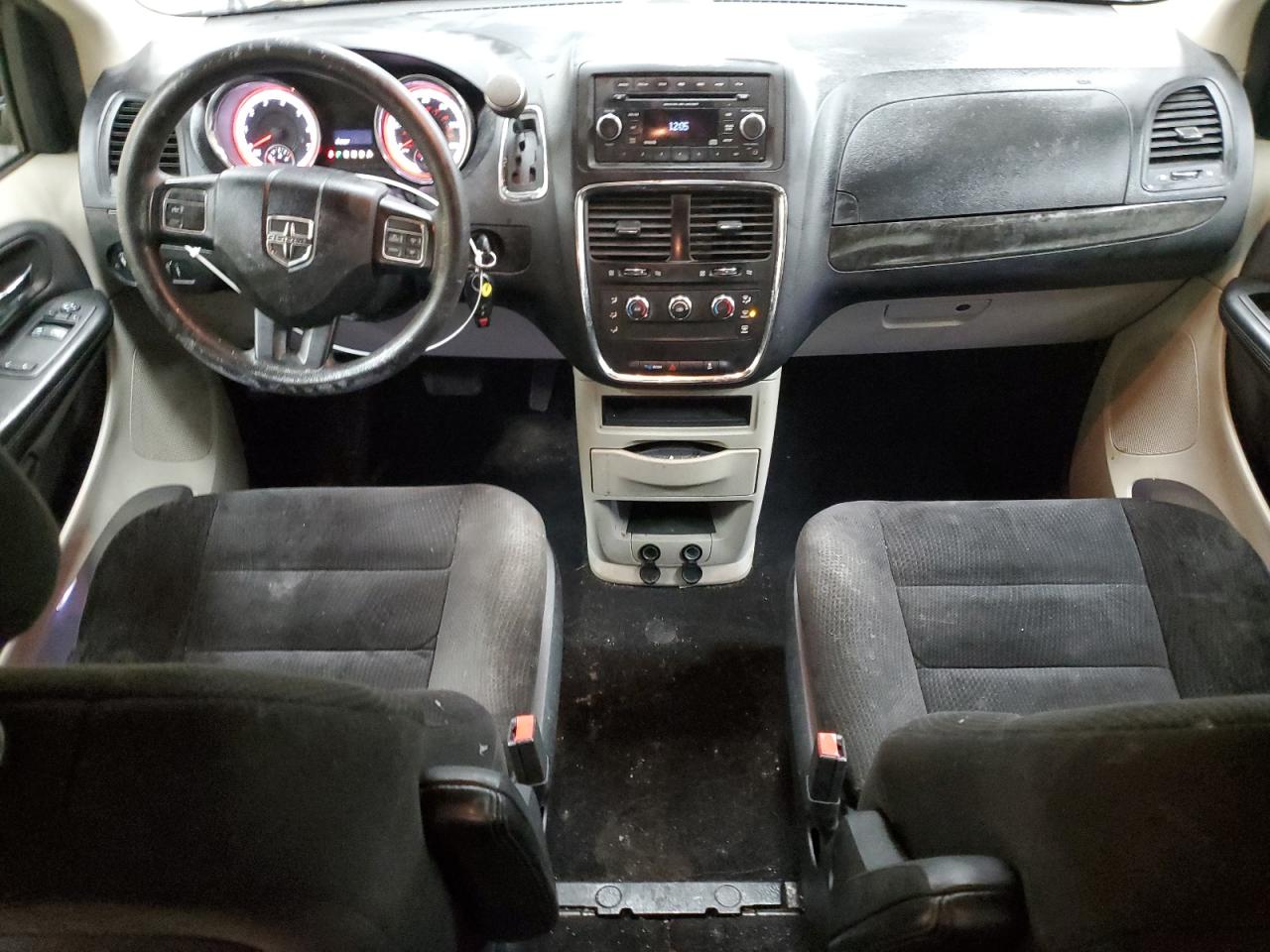 2014 Dodge Caravan - Image 8