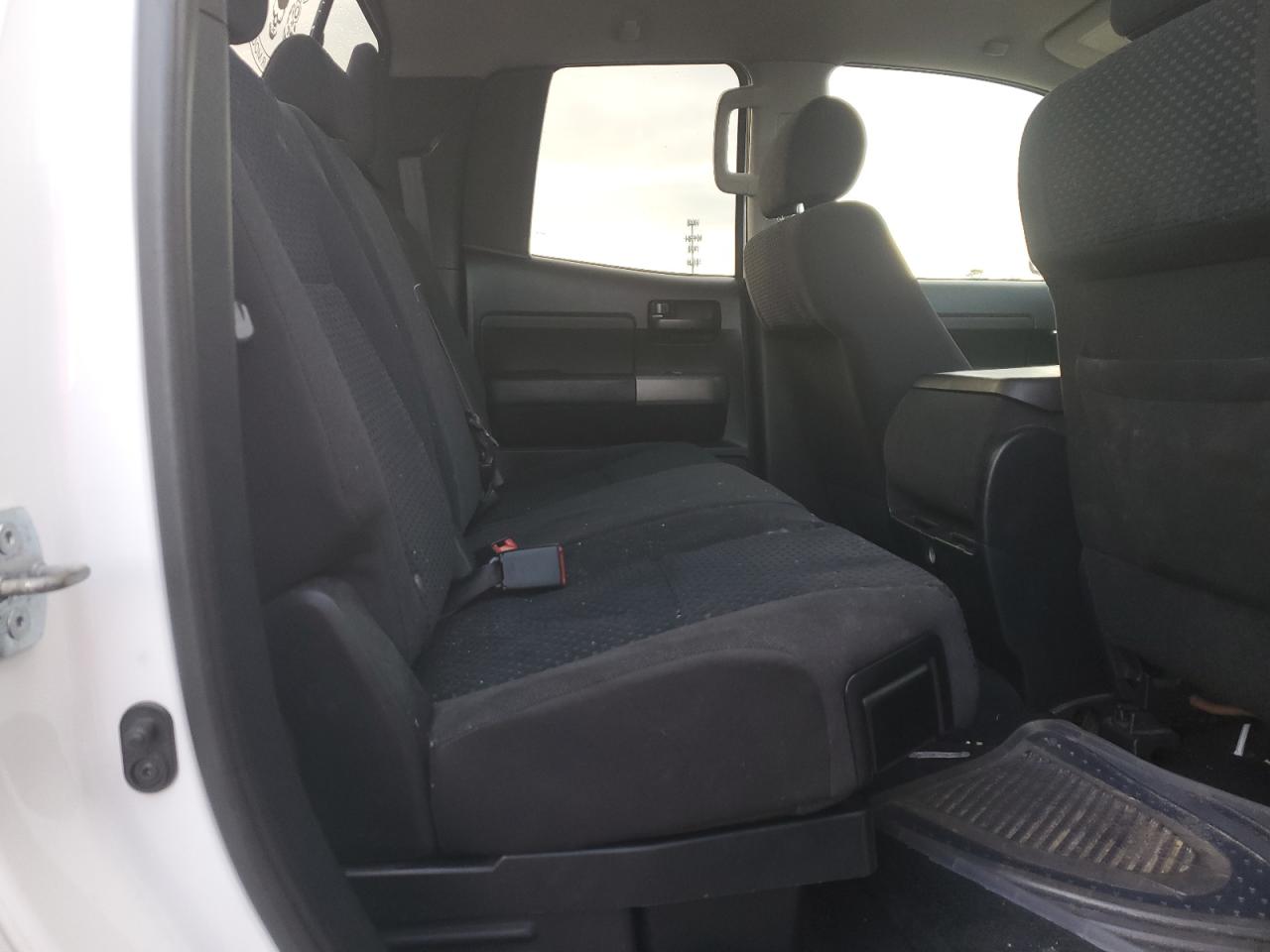 2012 Toyota Tundra - Image 10