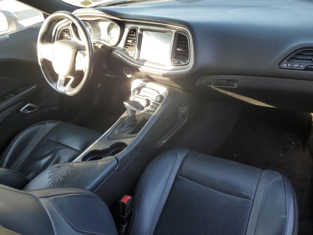 2016 Dodge Challenger - Image 8
