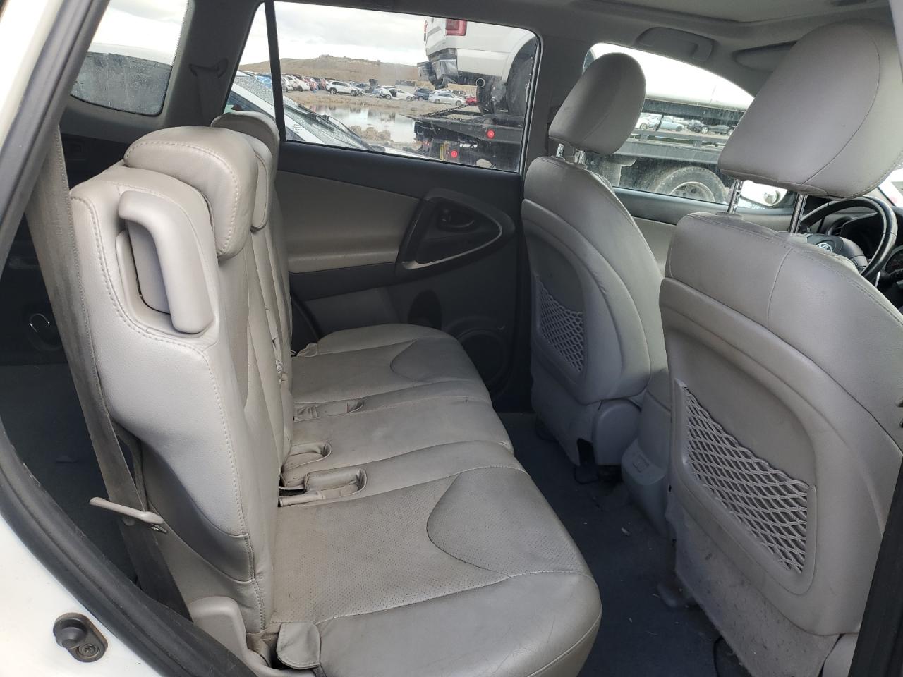 2011 Toyota RAV 4 - Image 11
