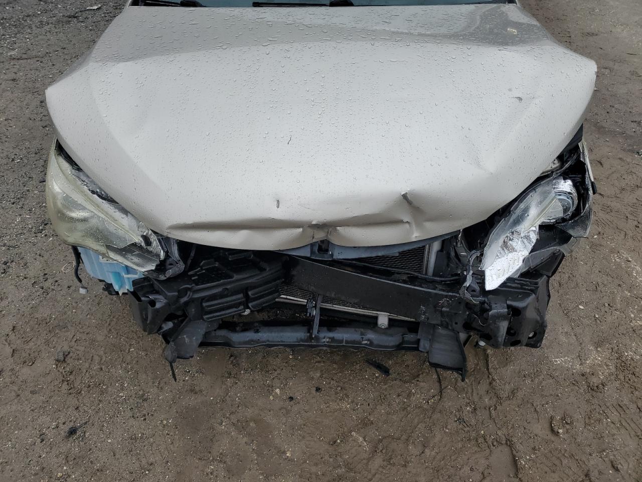 2015 Toyota Camry - Image 12