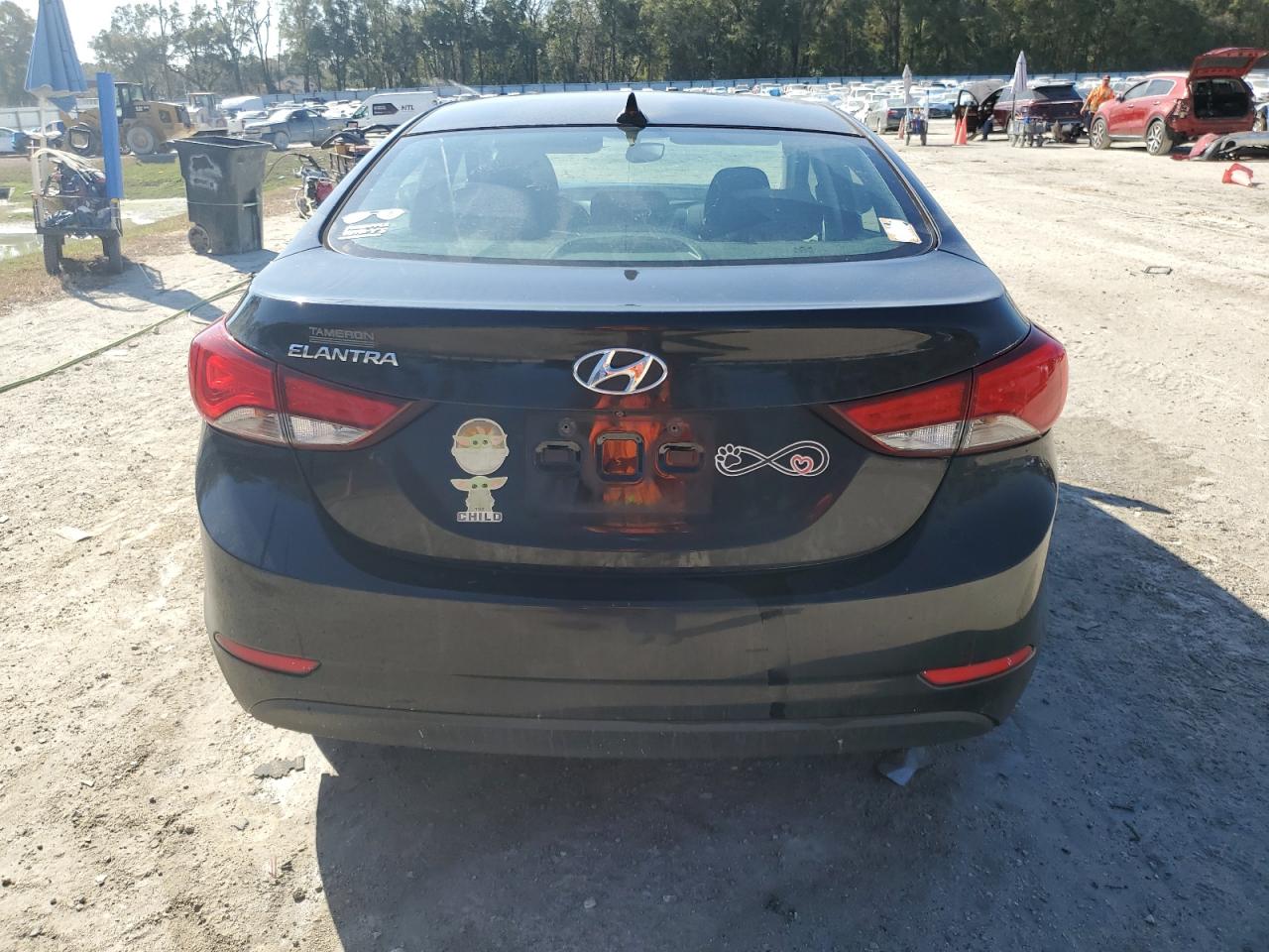 2015 Hyundai Elantra - Image 6