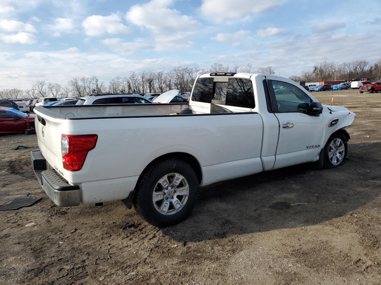 2017 Nissan Titan - Image 3