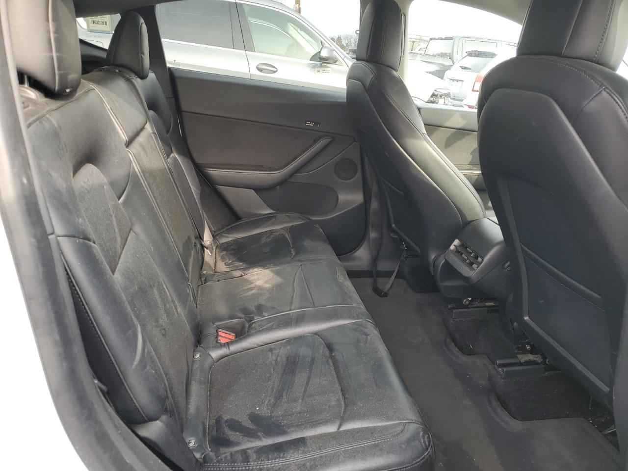 2022 Tesla Model Y VIN: 7SAYGDEE0NF400209 Lot: 43271095