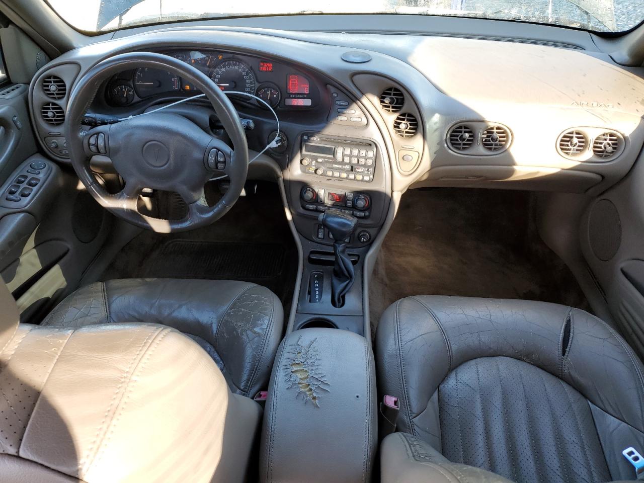 2002 Pontiac Bonneville - Image 8